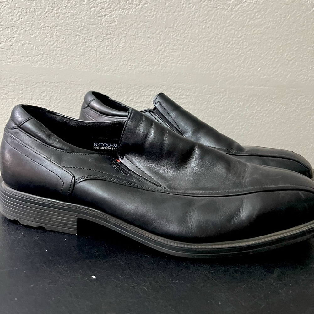 Men’s black rockports size 13